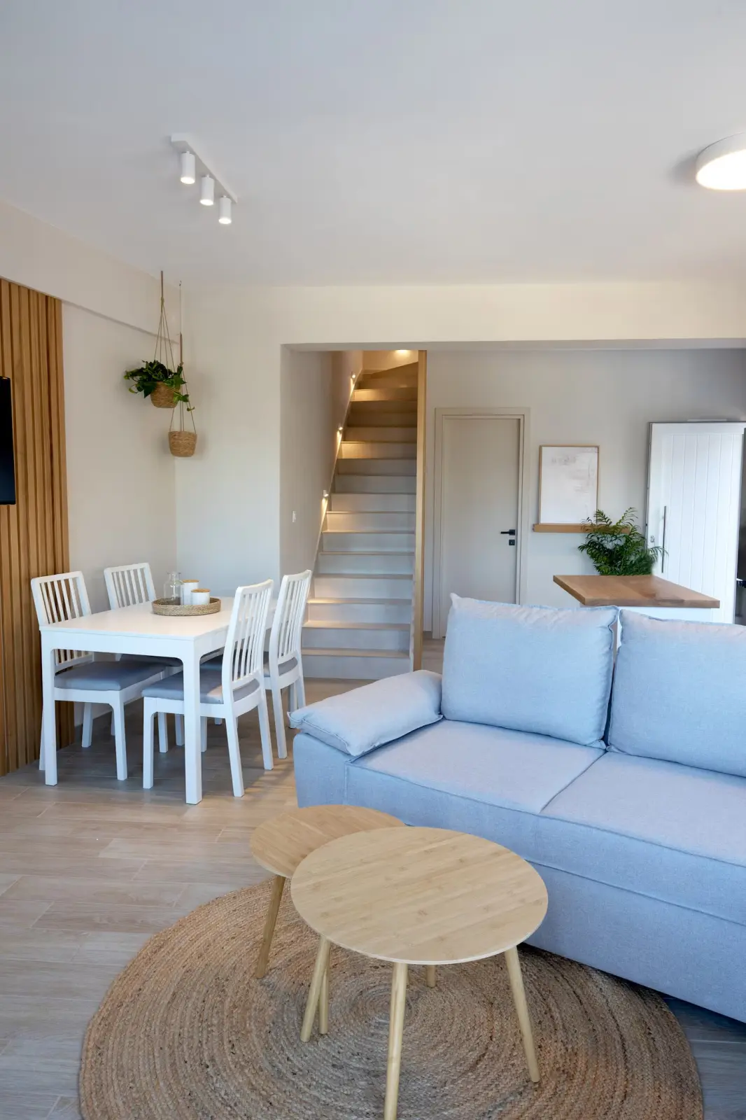 Paradise Villa 2 Kitchen & dining area